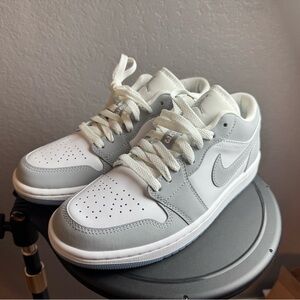 Jordan Women's Sneakers in White and Gray